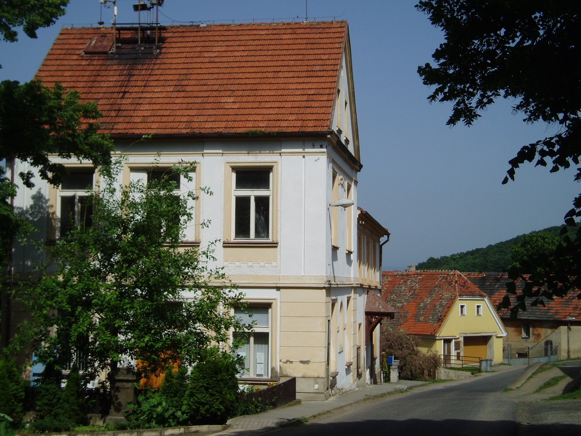 Budova obecního úřadu Hlinná